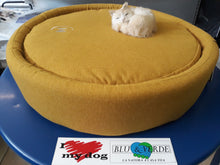 Carica l'immagine nel visualizzatore di Gallery, Cuccia tonda Milano